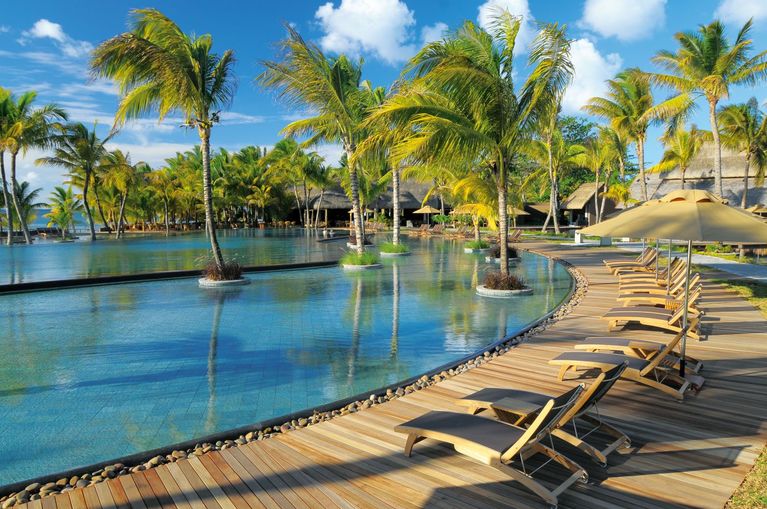 mauritius_trou_aux_biches_bazen_lezalniki