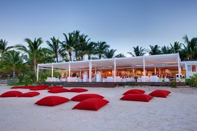 mauritius_lux_belle_mare_restavracija_plaza-1