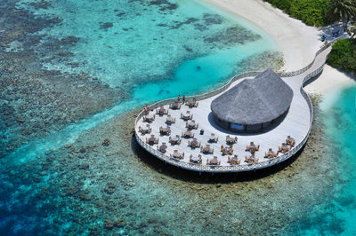 maldivi_bandos_island_restavracija