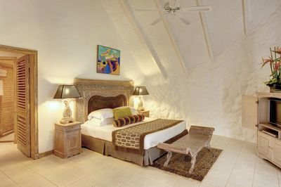 mauritius_la_pirogue_hotel_suite_spalnica