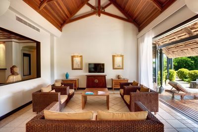 mauritius_lux_grand_gaube_eperor_vila