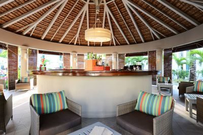 mauritius_pointe_aux_biches_bar-2